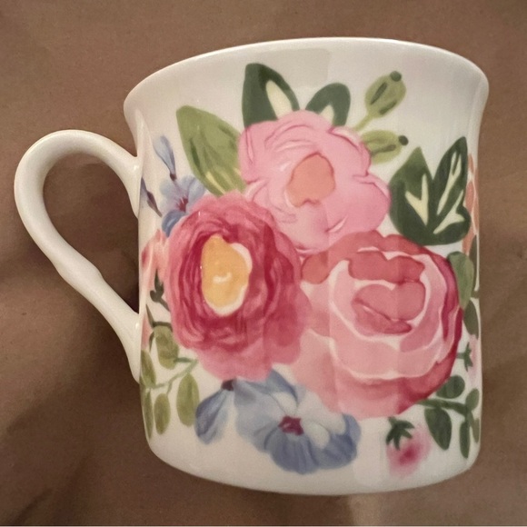 Stechcol Gracie Bone China by Coastal Imports White Cup Mug Pink Flower Garden - Picture 1 of 13